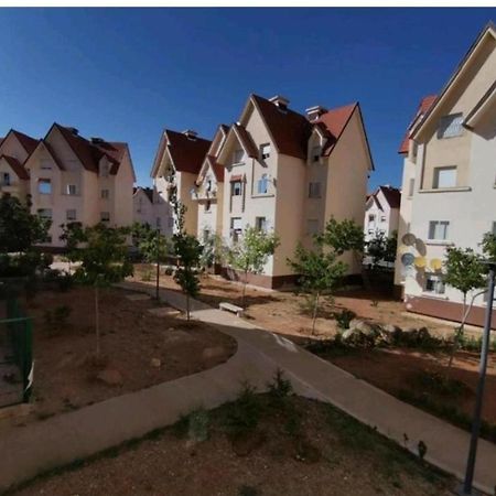 איפראן Appartement Au Jardin מראה חיצוני תמונה